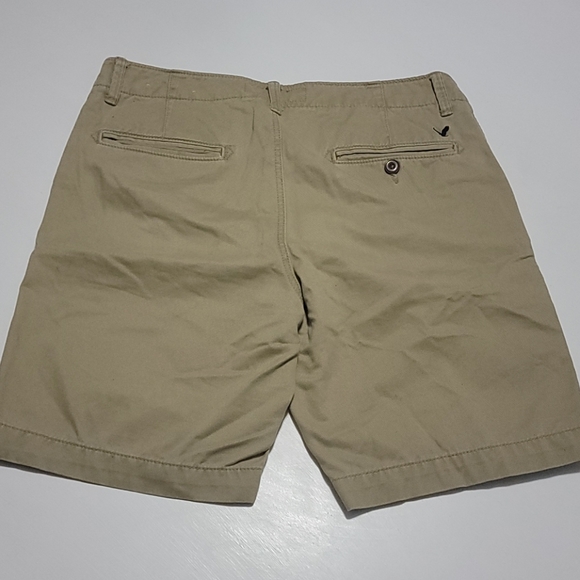 Men's American Eagle Shorts - Picture 2 of 4